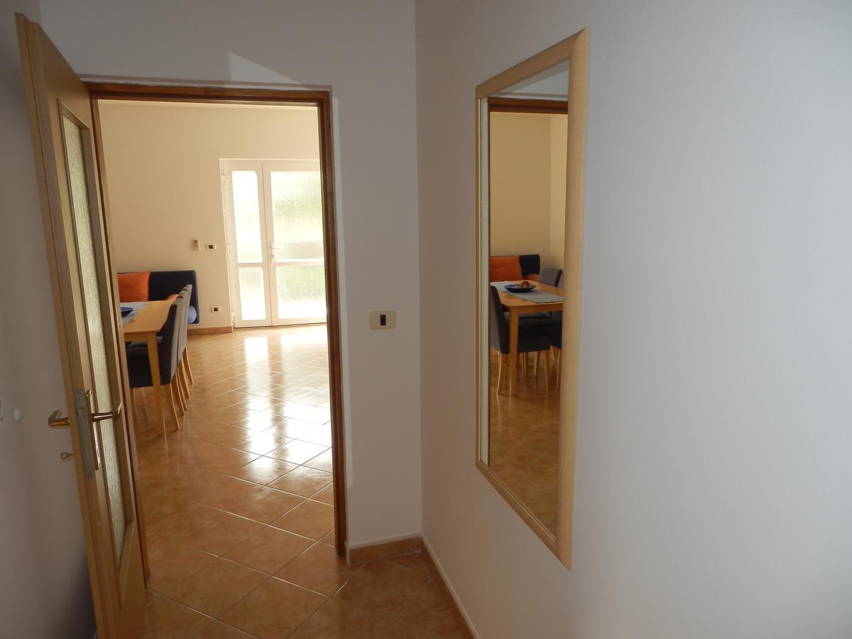 Apartment Greta Kanfanar Ngoại thất bức ảnh